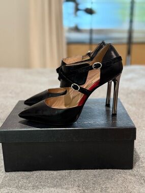 Enrico Cuini Sleek Black Pointed-Toe High Heels with Dual Straps